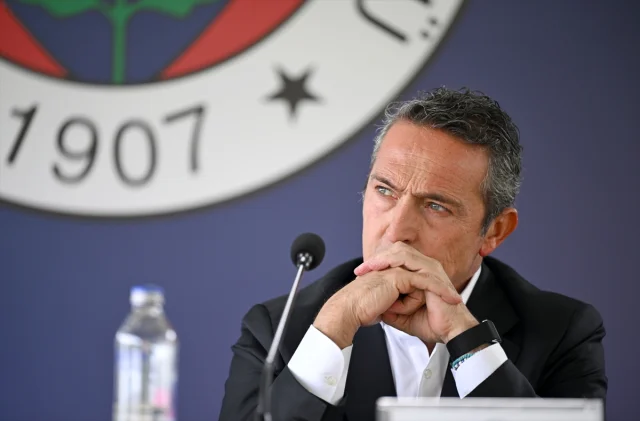 Fenerbahçe'de Büyük Değişim: Domenico Tedesco ile Yepyeni Bir Dönem