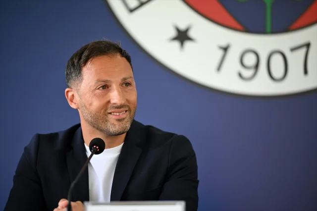 Fenerbahçe'de Büyük Değişim: Domenico Tedesco ile Yepyeni Bir Dönem