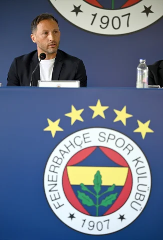 Fenerbahçe'de Büyük Değişim: Domenico Tedesco ile Yepyeni Bir Dönem