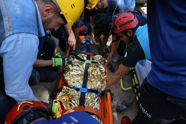 Denizli'deki Madende Mucize Kurtuluş Herkesi Sevindirdi