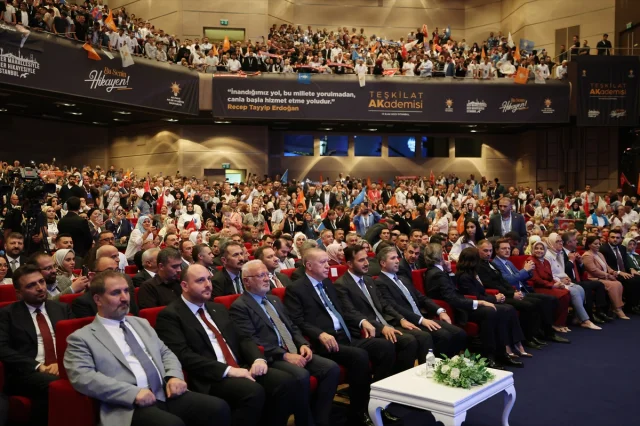 Trump Çin'e Uygulatmak İstediği Tarife ile Şaşırttı