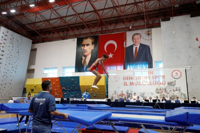 Samsun'da Trampolin Cimnastik Şampiyonası Nefes Kesti
