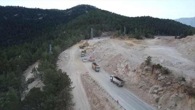 Antalya-Konya Yolu Trafik Kaosuna Döndü: Çalışmalar Ne Zaman Sona Erecek?