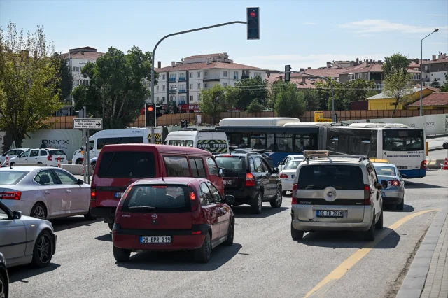 Ankara Trafik Çilesi Bitmiyor: Yol Çalışmaları Tepki Çekiyor