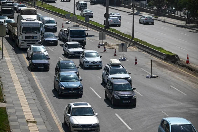 Ankara Trafik Çilesi Bitmiyor: Yol Çalışmaları Tepki Çekiyor