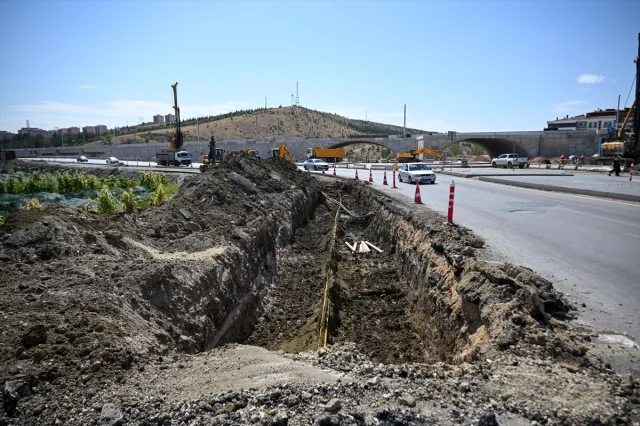 Ankara Trafik Çilesi Bitmiyor: Yol Çalışmaları Tepki Çekiyor