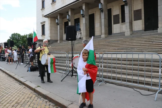 Bulgaristan'da Avroya Geçişe Karşı Bomba Protesto: Neler Oluyor?