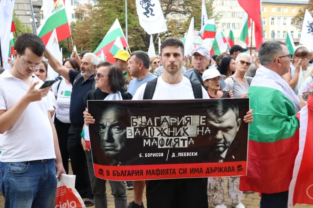 Bulgaristan'da Avroya Geçişe Karşı Bomba Protesto: Neler Oluyor?