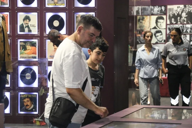 Ferdi Tayfur Müzesi Adana'da Coşkulu Törenle Açıldı