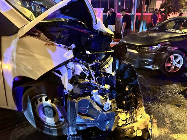 Burdur'da Üçlü Çarpışma! Bilanço Ağır