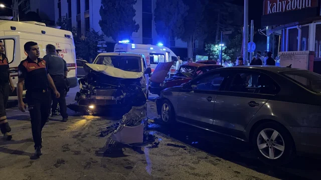 Burdur'da Üçlü Çarpışma! Bilanço Ağır