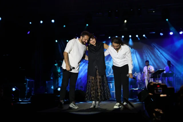 Efsane İsimler İstanbul'da Coşkulu Konserle Buluştu