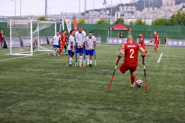 Ampute Futbolda Polonya'nın İtalya Zaferi Herkesi Büyüledi