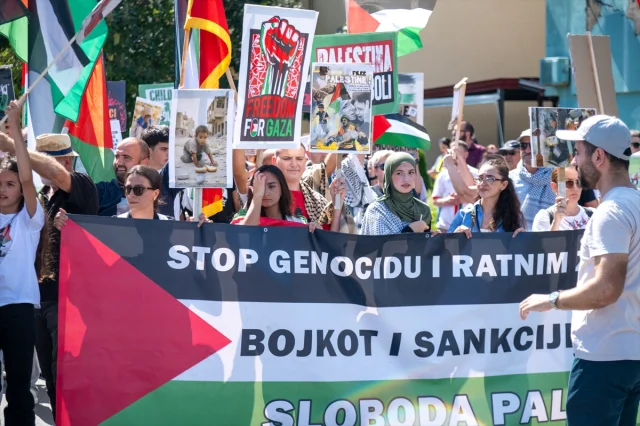 Karadağ'da İsrail Protestosu Savaş Alanına Döndü