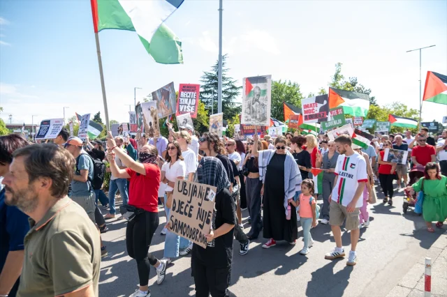 Karadağ'da İsrail Protestosu Savaş Alanına Döndü
