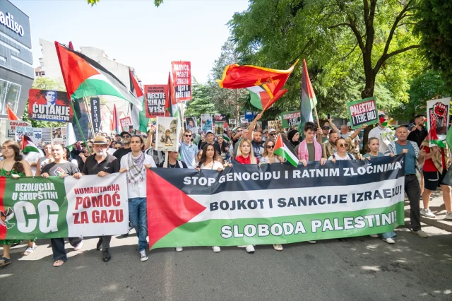 Karadağ'da İsrail Protestosu Savaş Alanına Döndü