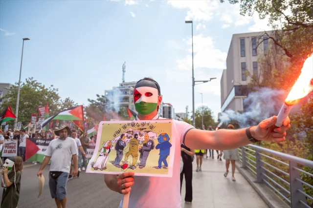 Karadağ'da İsrail Protestosu Savaş Alanına Döndü