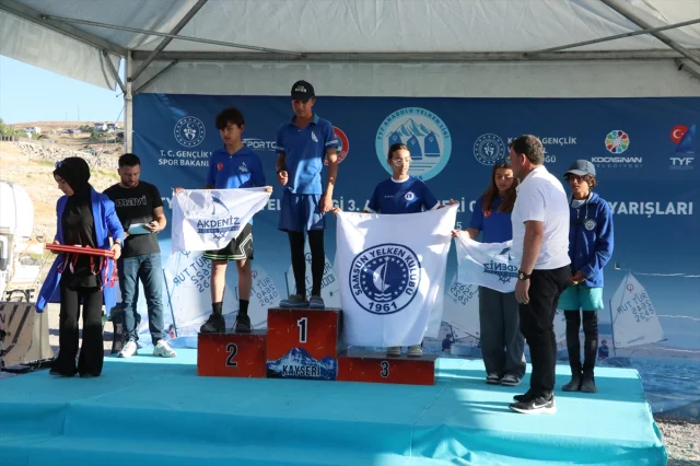 Kayseri'de Heyecan Dolu Yelken Yarışları Tamamlandı