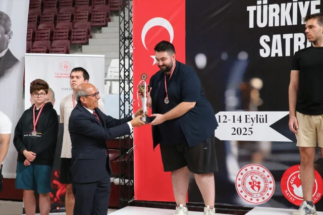 Hatay'daki Satranç Şampiyonası: Gençler Adeta Beyin Fırtınası Estirdi!
