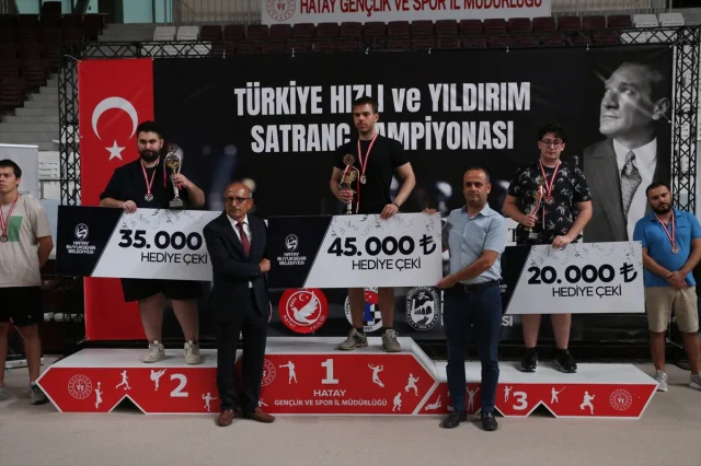 Hatay'daki Satranç Şampiyonası: Gençler Adeta Beyin Fırtınası Estirdi!