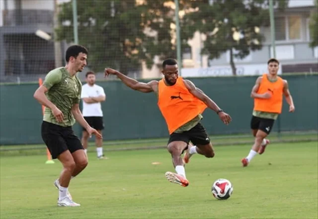 Alanyaspor-Fenerbahçe Maçı Öncesi Hazırlıklarda Heyecan Dorukta