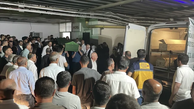 Batman'da Şok Eden Cinayet: Bir Aile Aracında Kurşun Yağmuruna Tutuldu
