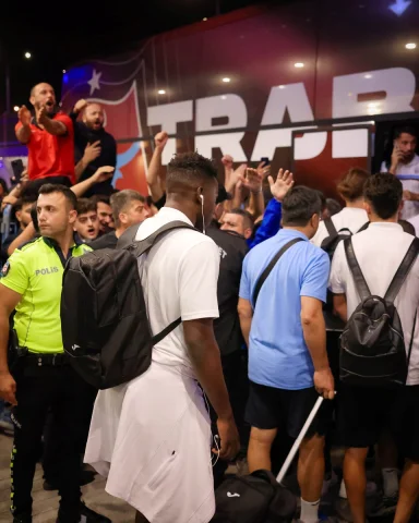 Fenerbahçe Mağlubiyetinin Ardından Trabzonspor Taraftarından...