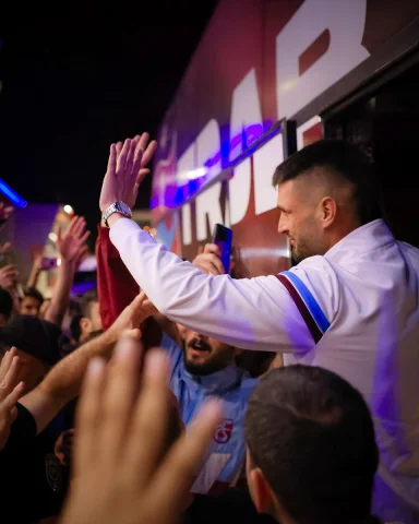 Fenerbahçe Mağlubiyetinin Ardından Trabzonspor Taraftarından Unutulmaz Destek