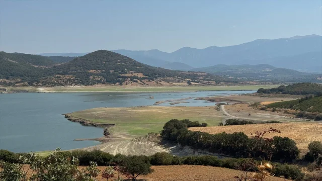 Kuraklık Çanakkale'yi Kıskacına Aldı: Barajlar ve Tarım Alar...