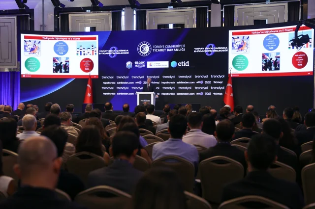 Bakan Bolat'ın Çarpıcı Açıklamaları E-Ticaretin Önünü Aydınlatıyor