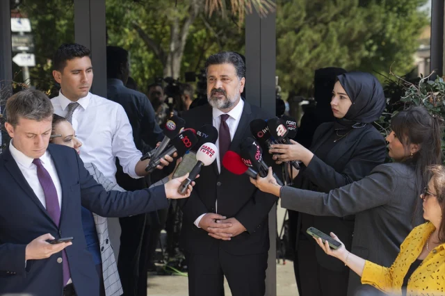 Kemal Kılıçdaroğlu'ndan CHP Kurultay İddialarına Sessiz Tepki: Neler Oluyor?
