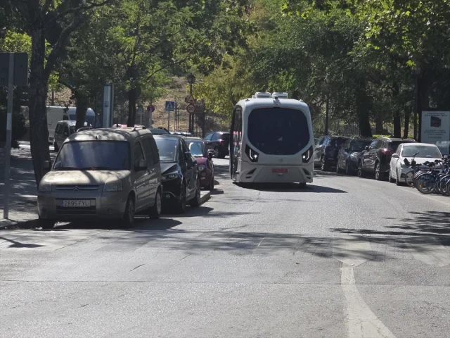 Madrid'de Devrim Yaratan Deneme Sürücüsüz Elektrikli Otobüs Yollarda