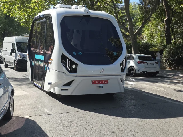 Madrid'de Devrim Yaratan Deneme Sürücüsüz Elektrikli Otobüs Yollarda