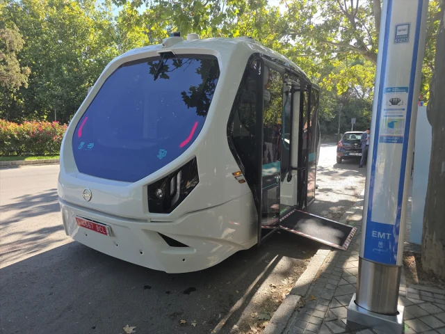 Madrid'de Devrim Yaratan Deneme Sürücüsüz Elektrikli Otobüs Yollarda
