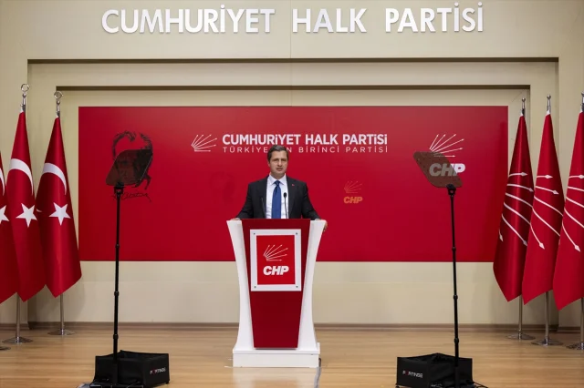 CHP'de Şok Eden Çıkış: "CHP'li Olmayanlar Dava Açıyor"