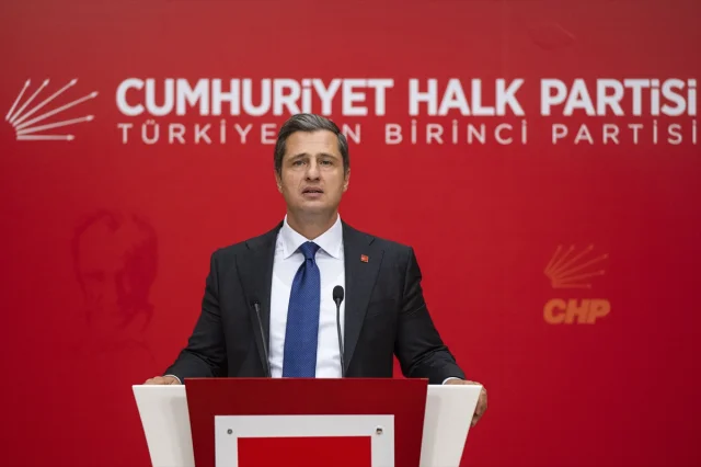 CHP'de Şok Eden Çıkış: "CHP'li Olmayanlar Dava Açıyor"