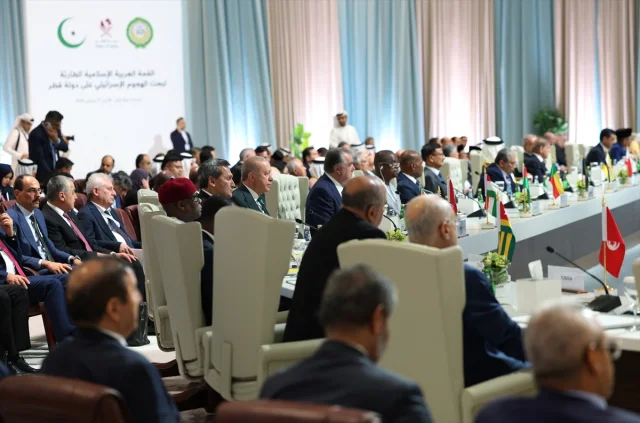 Erdoğan'dan Kritik Katar Ziyareti: Zirveye Katılım Sağladı