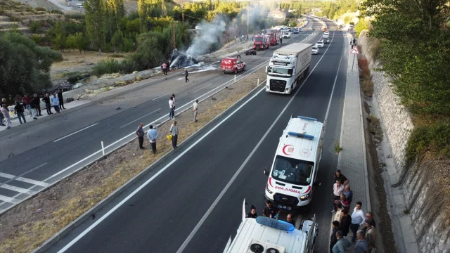 Malatya'da Tır Kazası: Freni Boşalan Araç Facianın Eşiğinden Döndü
