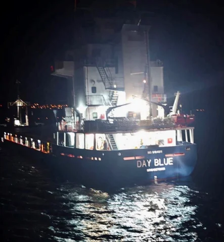 Çanakkale Boğazı'nda Dram Dolu Dakikalar! Arızalanan Gemi Güvenli Bölgeye Çekildi