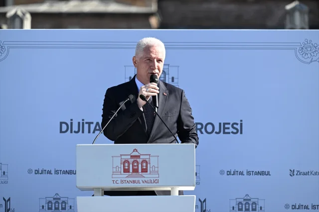 İstanbul'un Tarihine Dijital Yolculuk: Karekodlar İle Ziyaretçi Rehberi