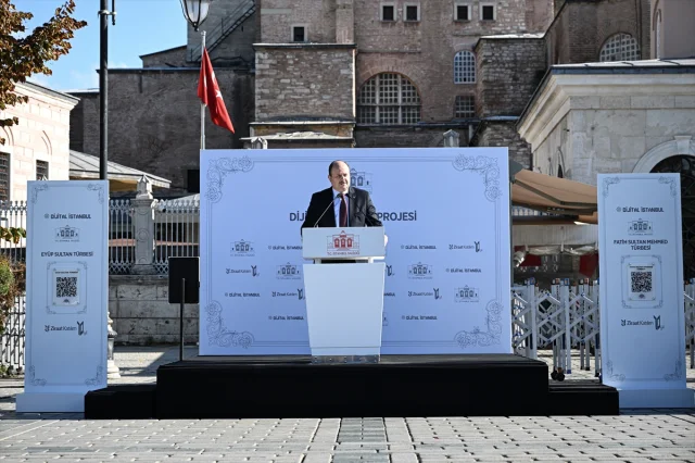 İstanbul'un Tarihine Dijital Yolculuk: Karekodlar İle Ziyaretçi Rehberi