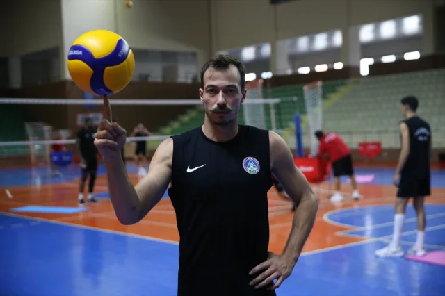 Akkuş Belediyespor Yeni Sezonun Kaplanlarıyla Sahaya Çıkıyor