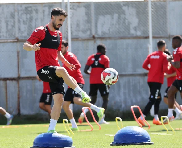 Sivasspor'un Zorlu Kupaya Hazırlığında Sürpriz Gelişmeler