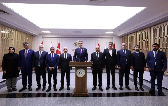 Bakan Bayraktar'dan Adıyaman'a Ziyaret