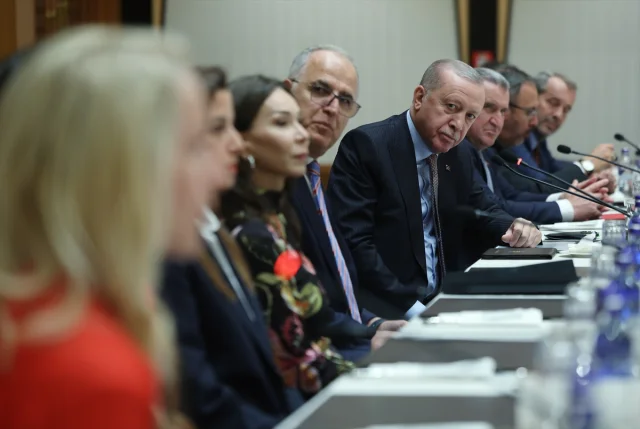 Efsane Karşılama Cumhurbaşkanı Erdoğan Voleybol Mililerimizi Ağırladı