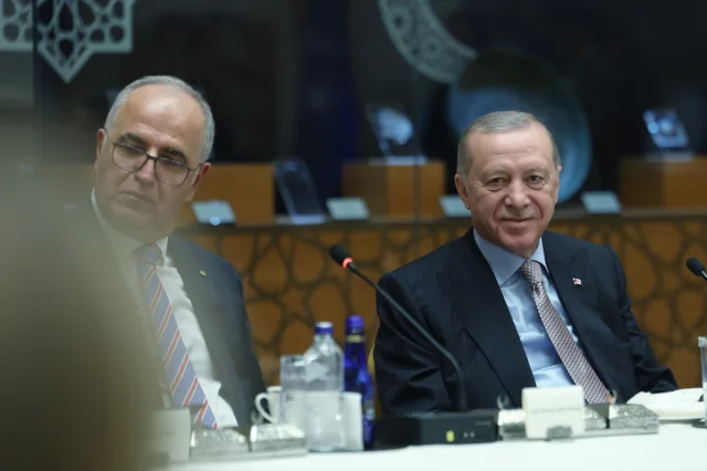 Efsane Karşılama Cumhurbaşkanı Erdoğan Voleybol Mililerimizi Ağırladı