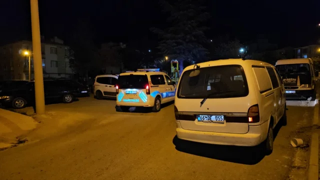 Çorum'da Şok Olay: Kaçan Araç Polis Memurunu Yaraladı