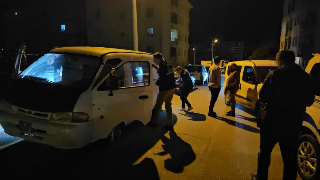 Çorum'da Şok Olay: Kaçan Araç Polis Memurunu Yaraladı