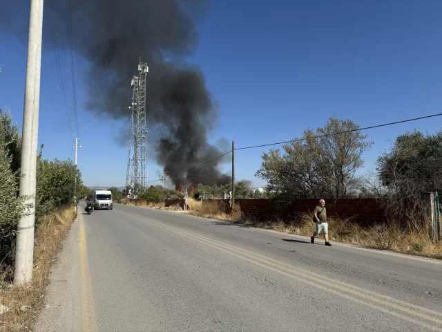 Manisa'da Palet Fabrikasında Büyük Yangın Korkuttu