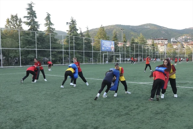 Kocaeli'nin Ragbi Gözdesi: Körfez Gençlerbirliği Parlıyor